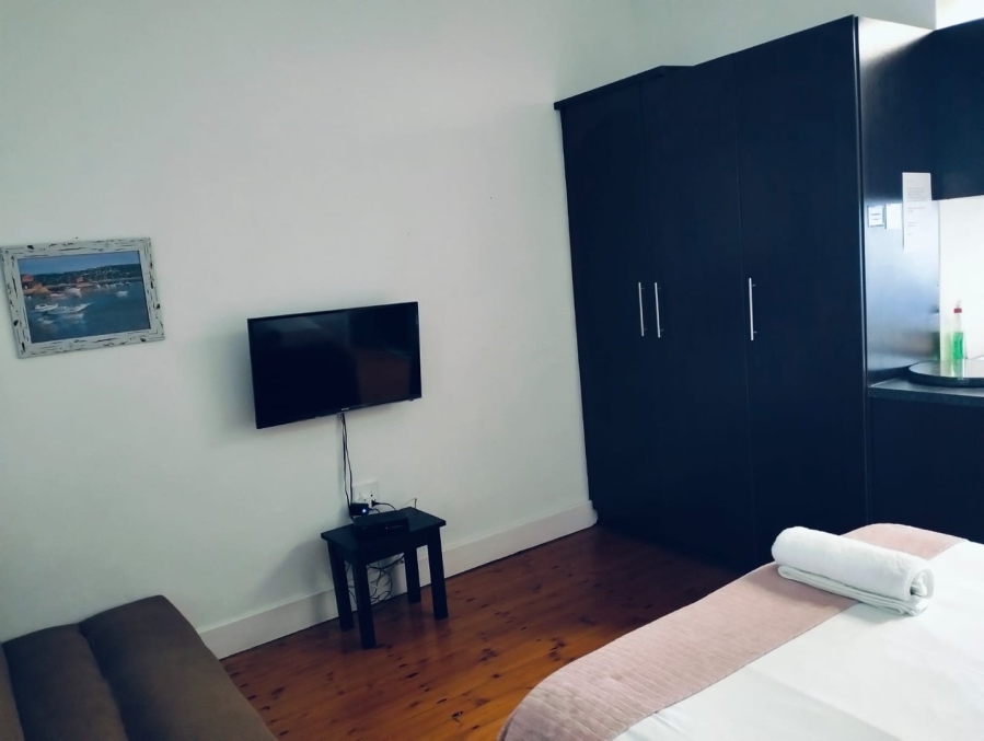 7 Bedroom Property for Sale in Berea Eastern Cape